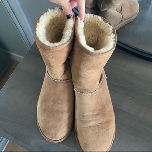 Ugg Boots - Women - Size 9